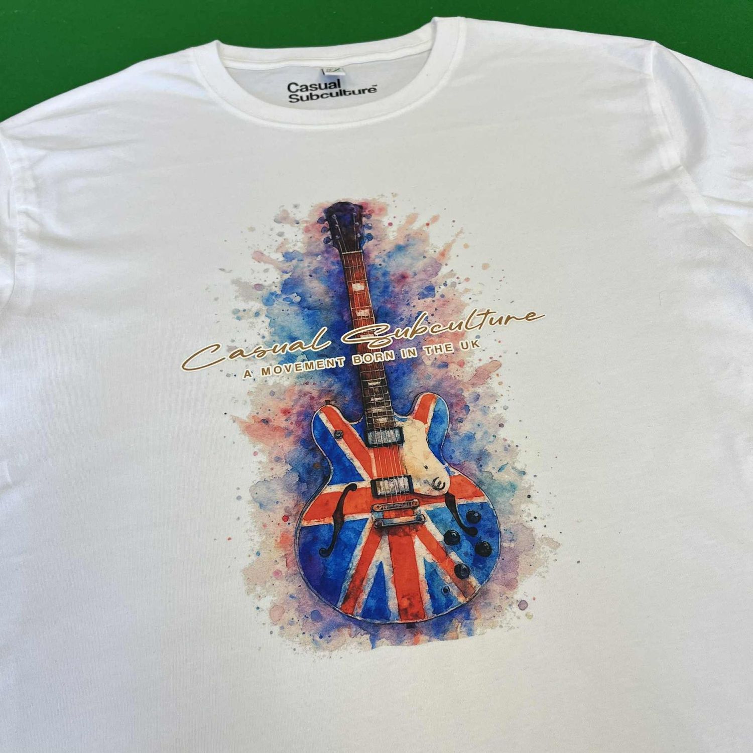 Oasis Guitar T Shirt - White  - LARGE