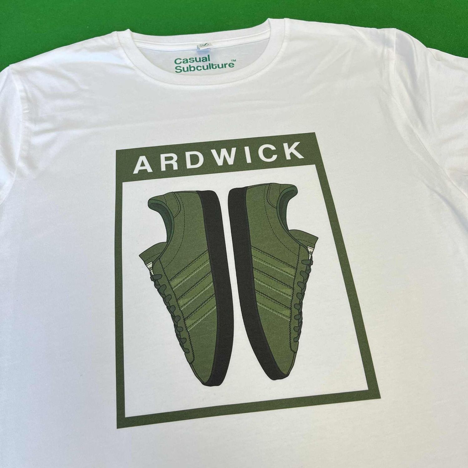 Ardwick Trainer T Shirt - White - LARGE