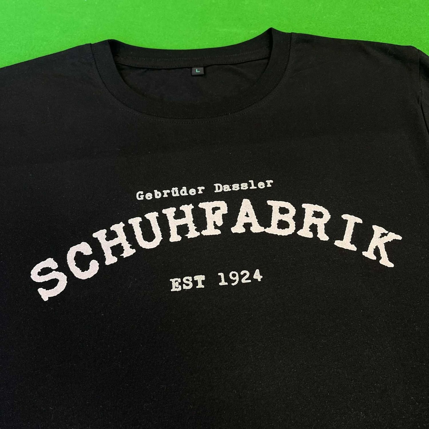 Dassler Schuhfabrik T Shirt - Black - LARGE