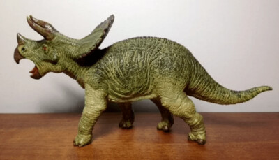 Dinosauro Recur Sterrholophus
