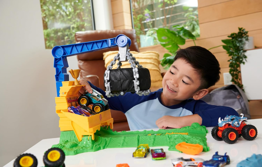 HOT WHEELS Monster Trucks - Sfida Demolizione del Carico Rhinomite Arena Smashers HTP18