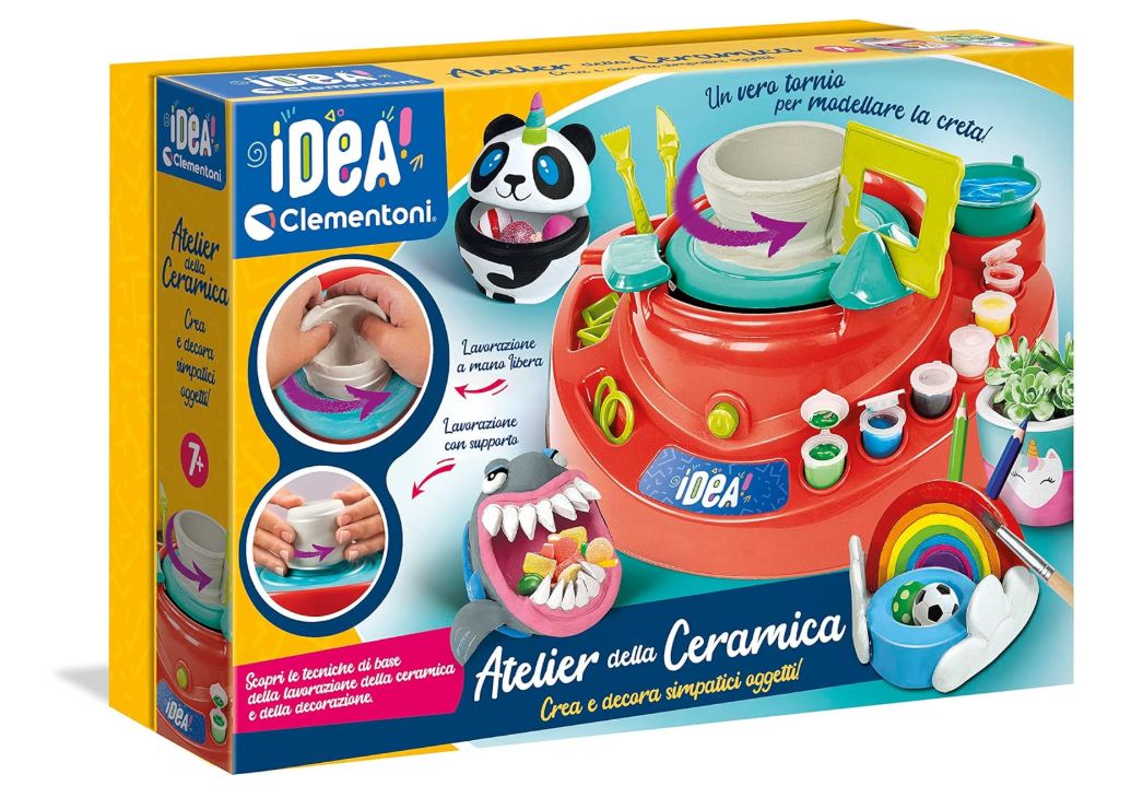 Clementoni Idea - Atelier della Ceramica, Gioco d'Arte per Bambini 7+ Anni, Set Creativo con Tornio Elettrico, Argilla e Accessori per Modellare Tante Creazioni, Made in Italy Clementoni Idea - Atelier della Ceramica, Gioco d'Arte per Bambini 7+ Anni, Set Creativo con Tornio Elettrico, Argilla e Accessori per Modellare Tante Creazioni, Made in Italy