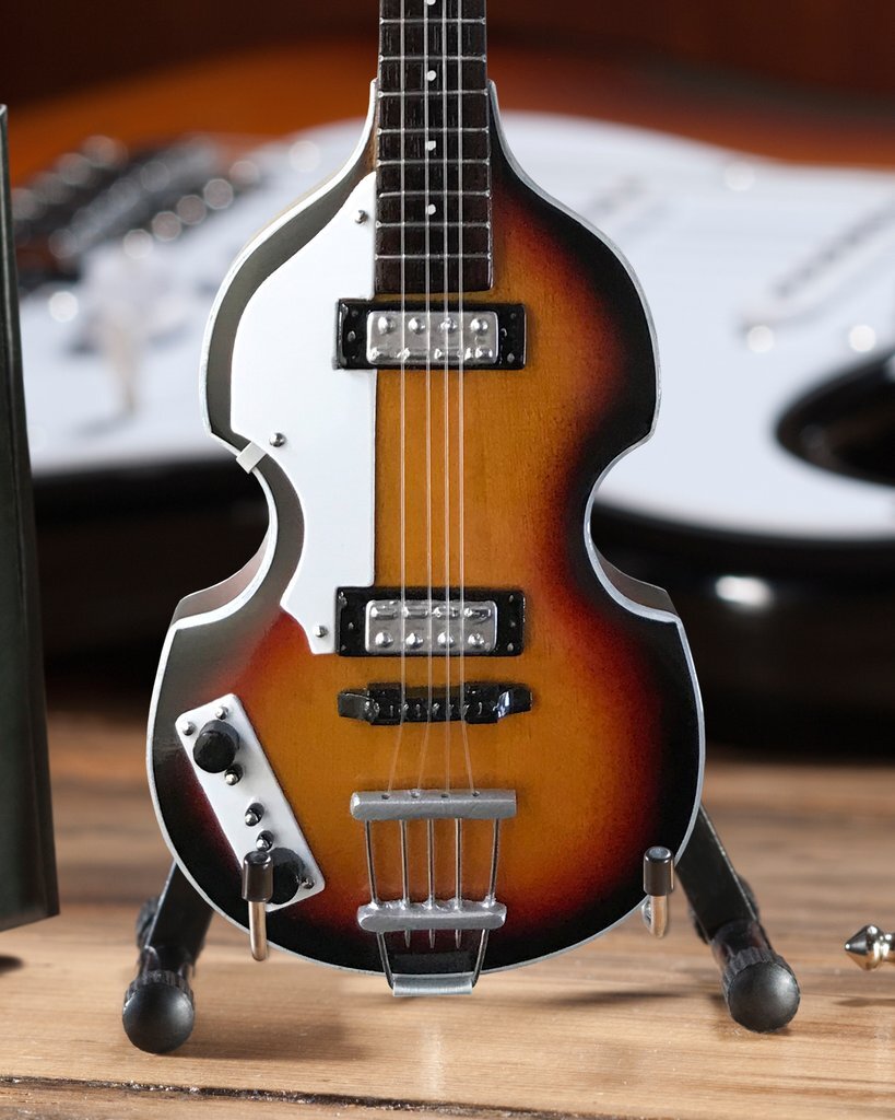 Paul McCartn Guitar Violin Bass