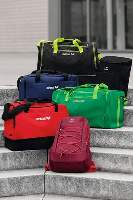 Taschen und Hartwaren