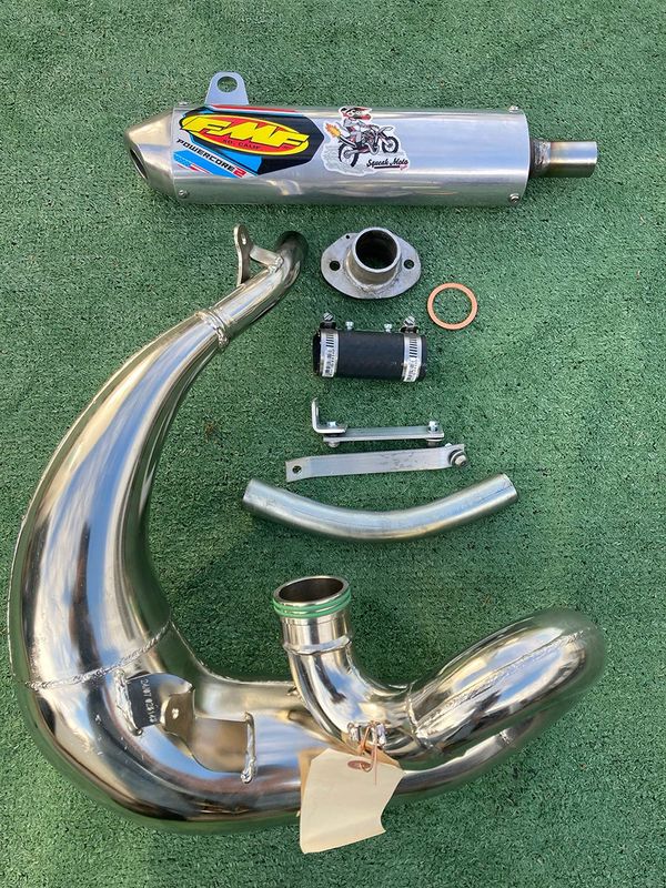 Complete FMF Exhaust System for TSE250R 2021.5 - 2025. Includes everything to install complete system. Cylinder to pipe adapter with copper washer gasket. 90mm pipe springs. ↓ Complete FMF Exhaust System for TSE250R 2021.5 - 2025. Includes everything to install complete system. Cylinder to pipe adapter with copper washer gasket. 90mm pipe springs. ↓