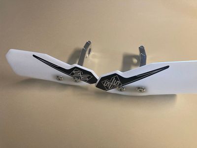SXS Super Burly Hand Guards with Heavy Duty Aluminum Mounts. These flag type hand guards are so strong, they protect your levers like full wrap hand guards. Comes as a set.