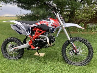 MFC RX14OE Pit Bike 140cc SOHC air cooled 4 stroke engine with oil cooler 4 speed manual transmission Electric start with kick start backup14 MFC RX14OE Pit Bike 140cc SOHC air cooled 4 stroke engine with oil cooler 4 speed manual transmission Electric start with kick start backup14"-17" wheels 34" seat height 11.8" ground clearance...