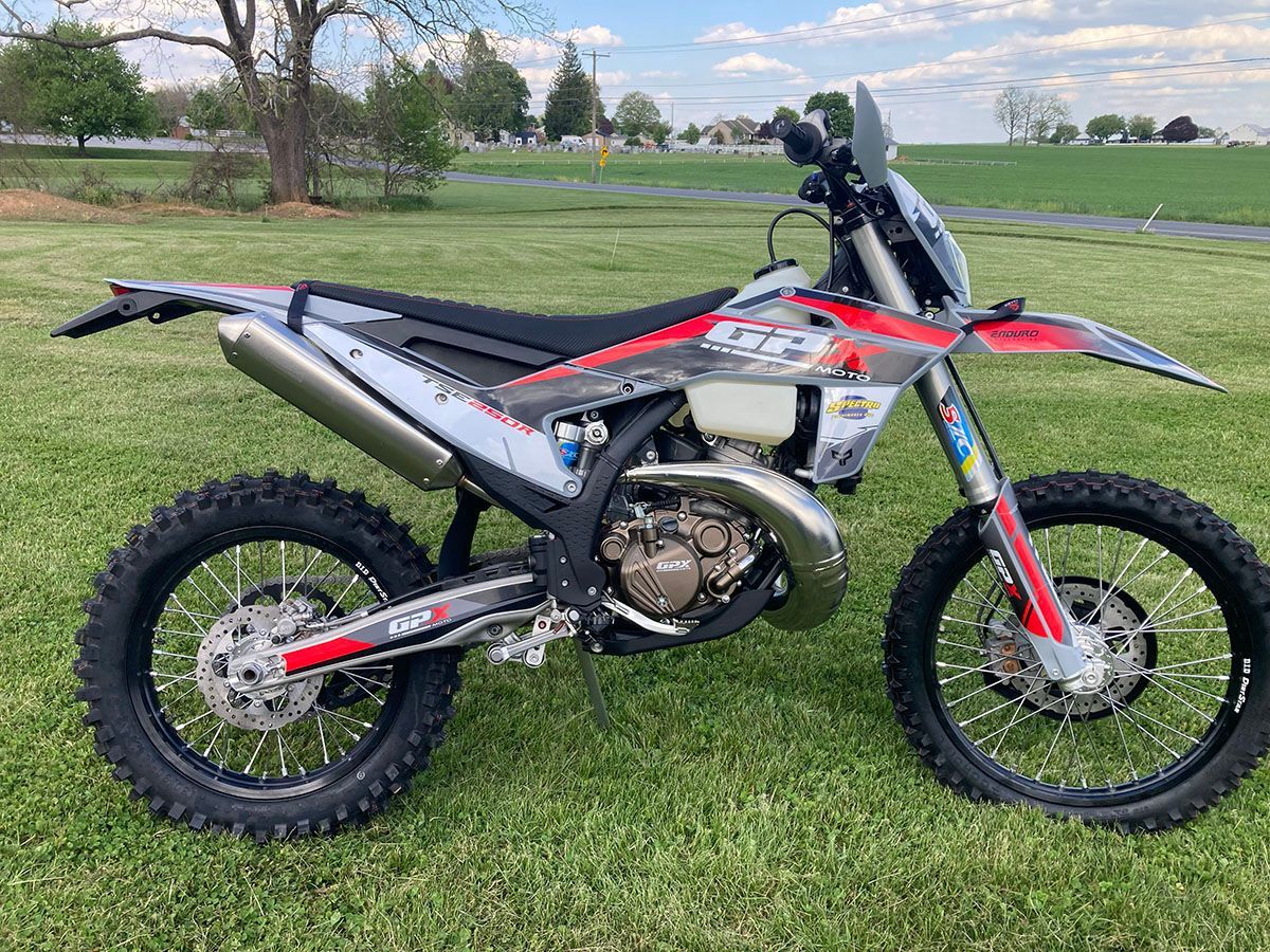 GPX Moto TSE250R Liquid cooled 2 Stroke engine with counterbalance 6 speed transmission Electric start 18"-21" wheels 37" seat height 13" ground clearance 48mm...