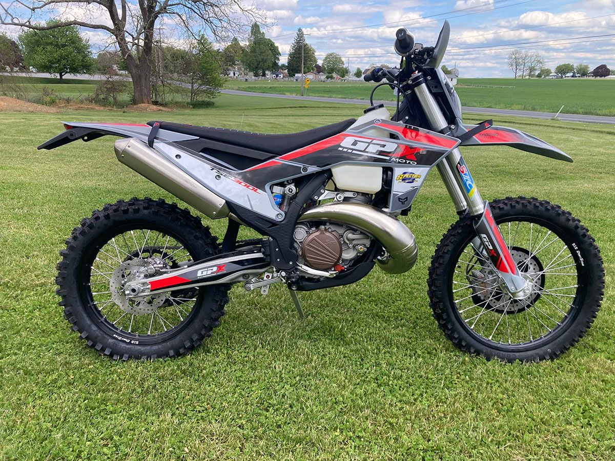 GPX Moto TSE300L liquid cooled 2 stroke engine with counterbalance. 6 speed transmission, electric start...