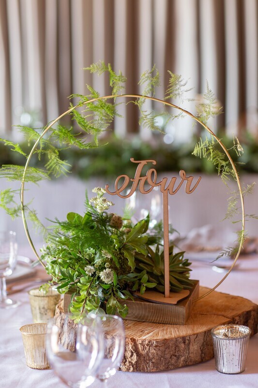 Table centre hoop