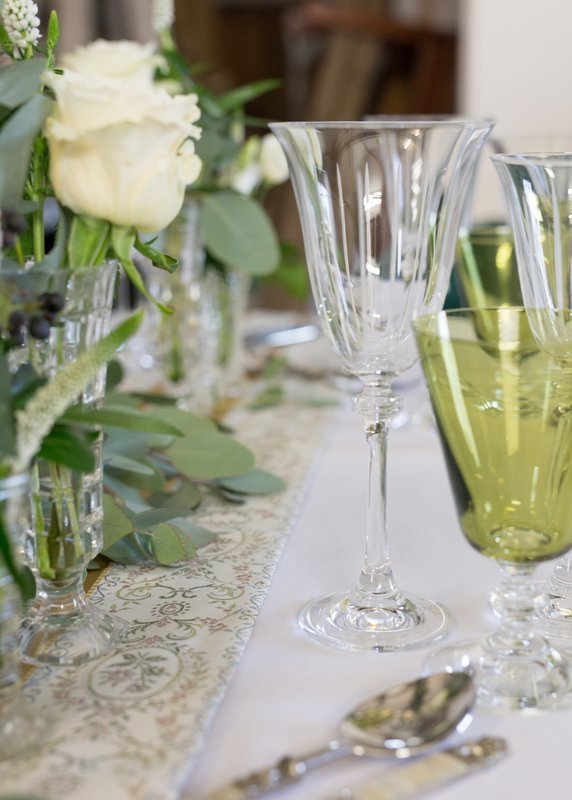 Heritage Linens / Table runner / Regency design