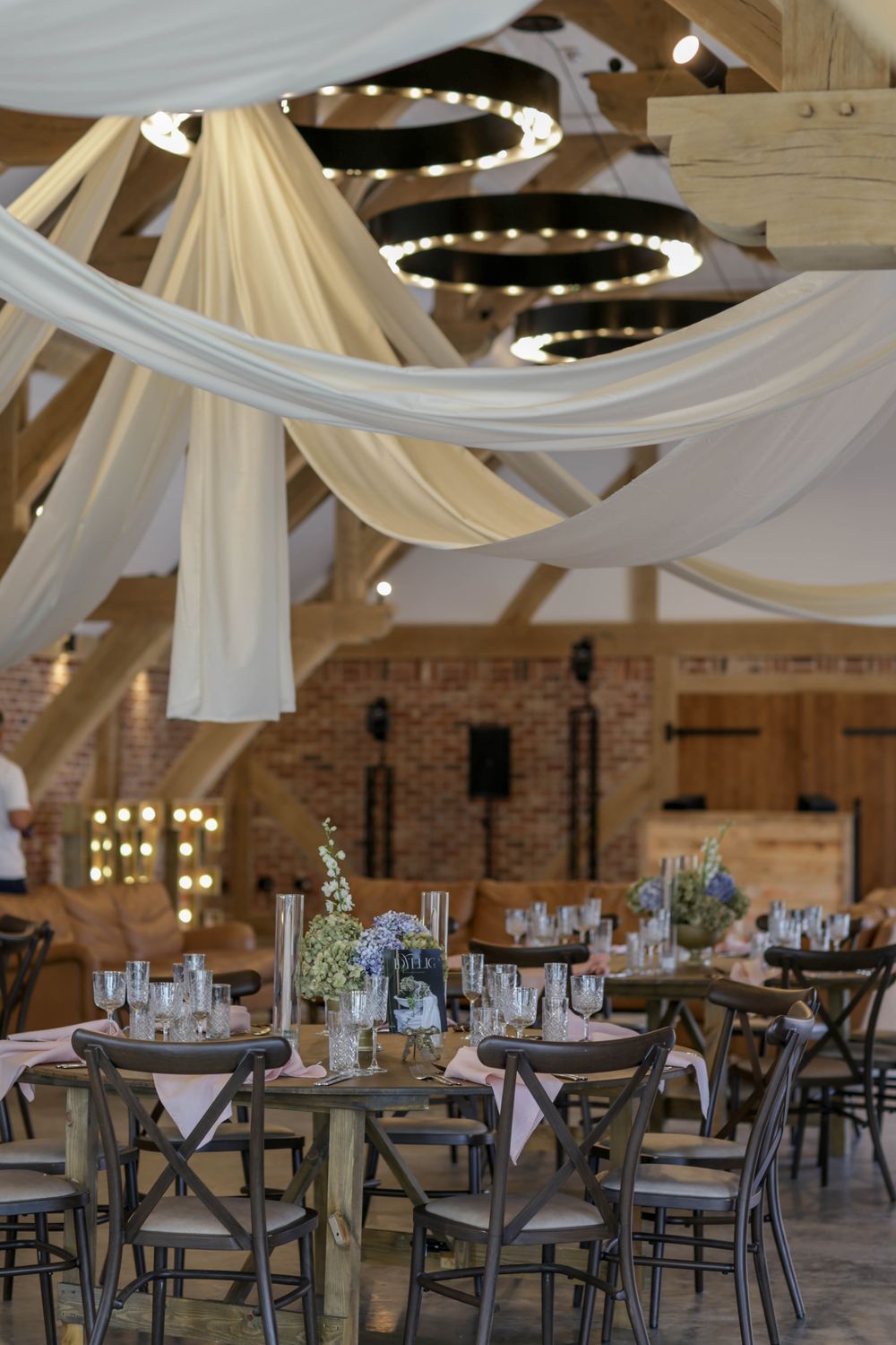 Draping ceiling
