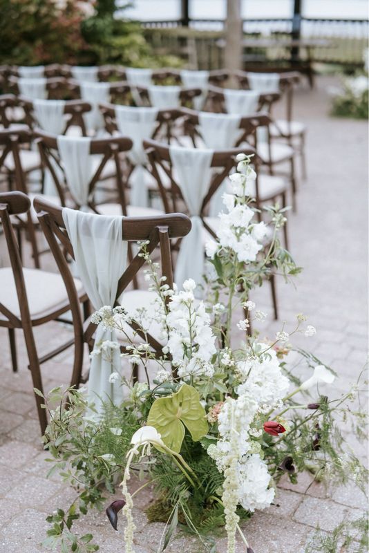Chair decor - Vertical fabric drop