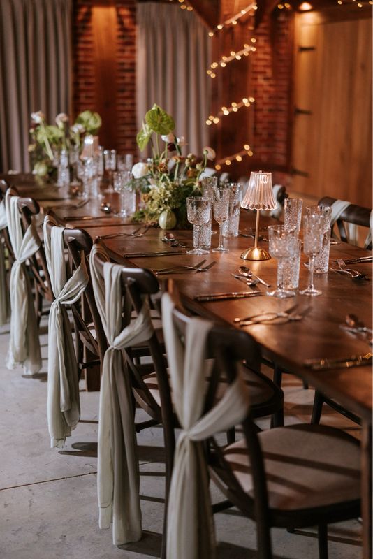 Cross cross chair decor