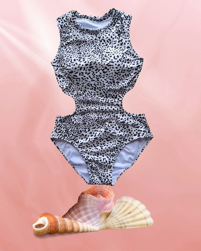 LEONA ONE PIECE