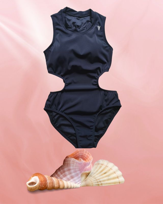 LEONA ONE PIECE - BLACK