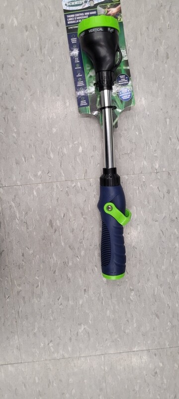 Thumb control mini wand sprayer