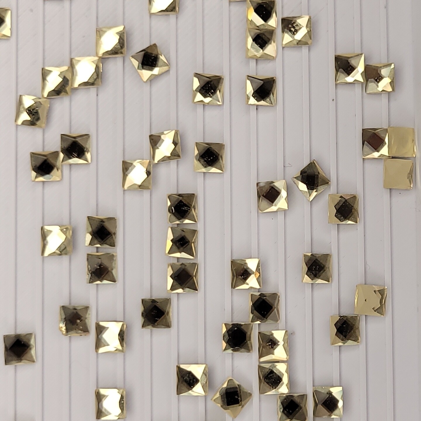 5mm Shimmer Stones Yellow