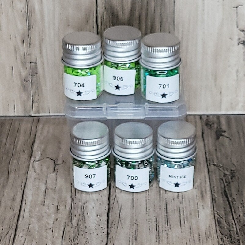 Small Square Sample Green