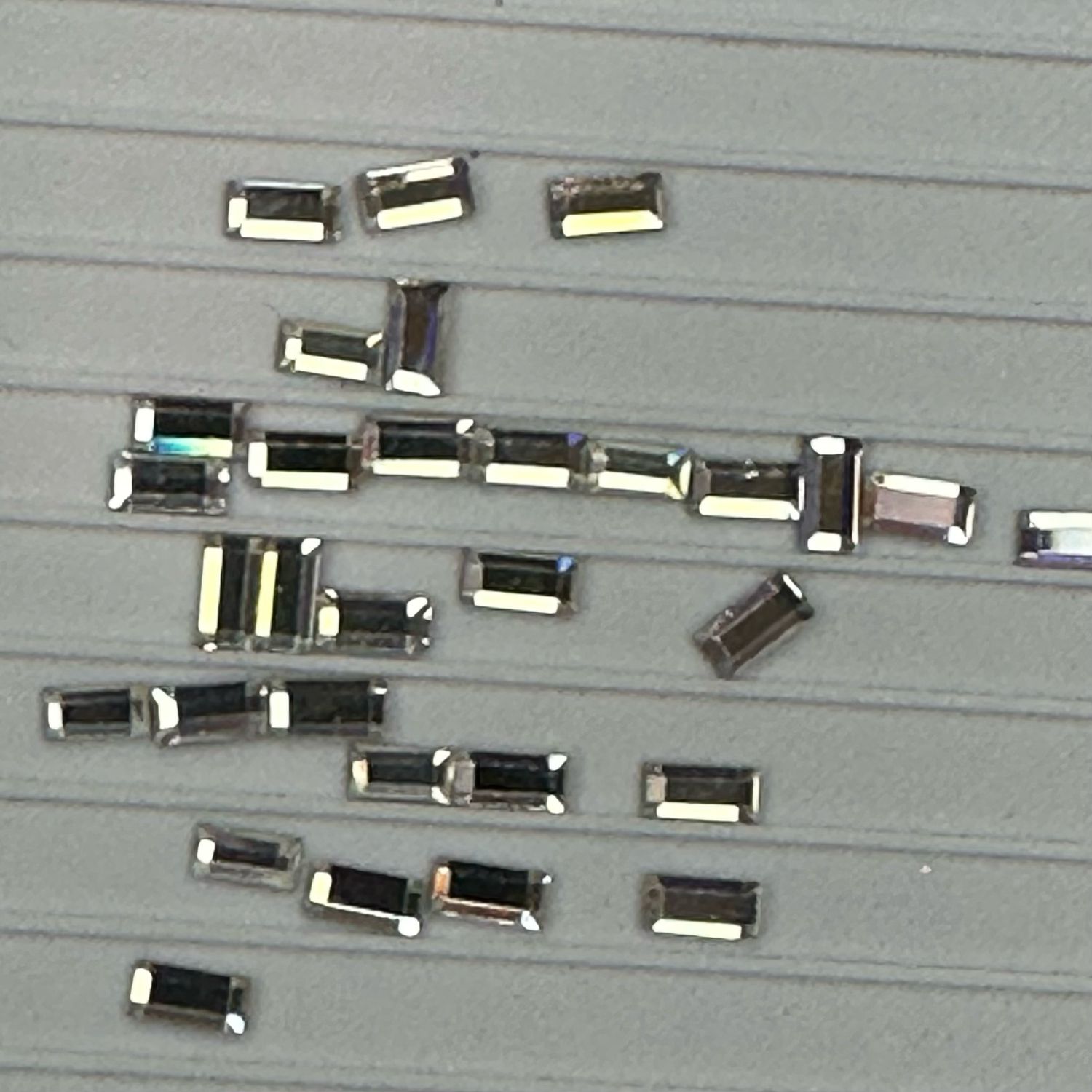 2.5mm X 5MM Shimmer Stones Crystal