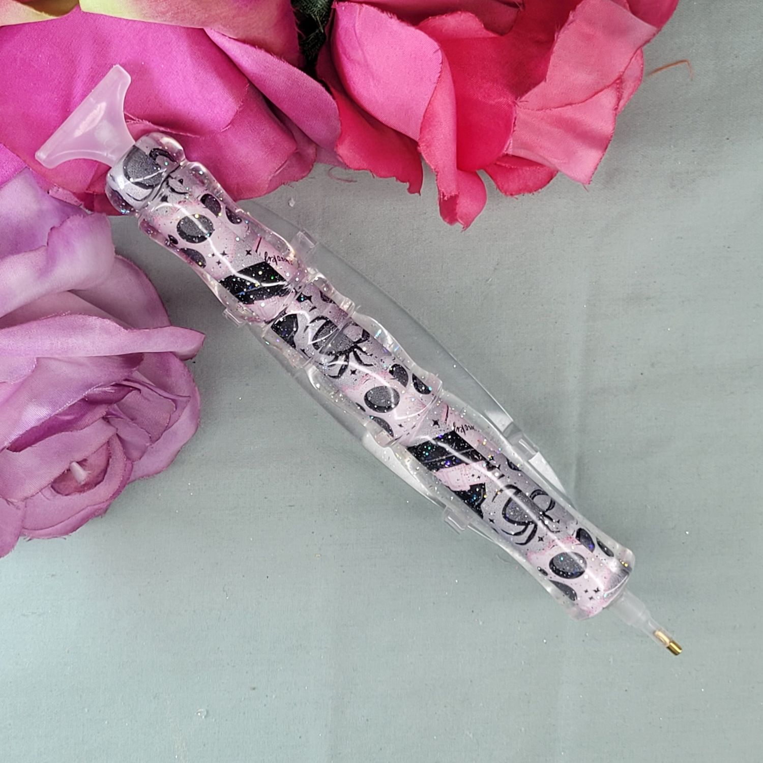 ***Diamond painting Pen Grey and Pink Skulls