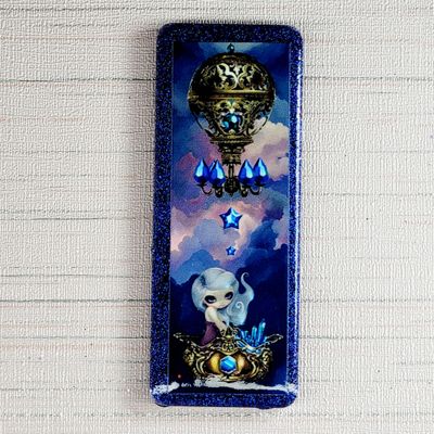 Artwork Cover Minder Crystal Chariot