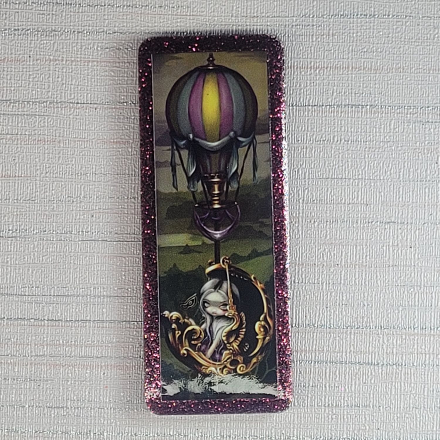 Artwork Cover Minder Balloon Chariot