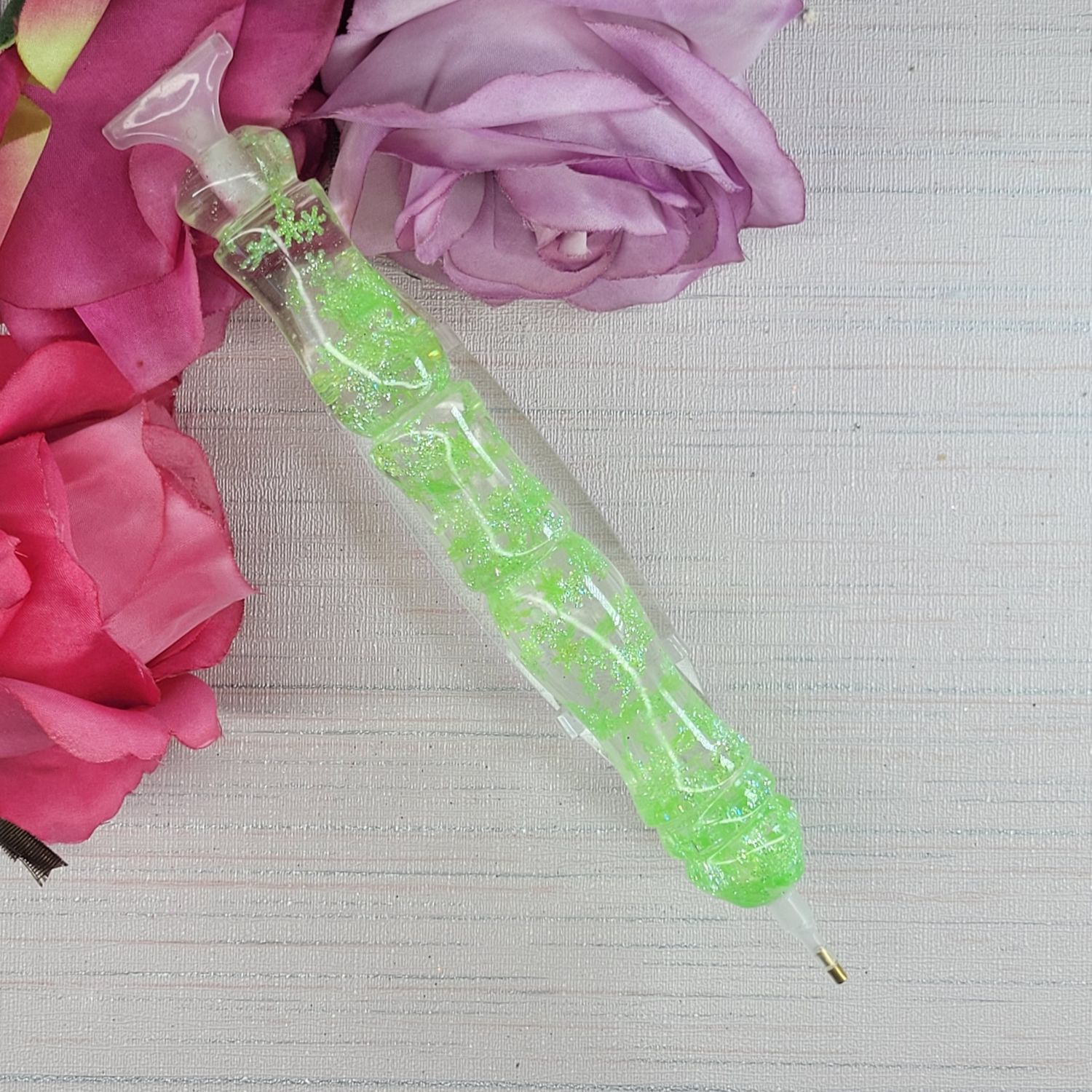 ***Diamond painting Pen 6” Green glittered snowflakes