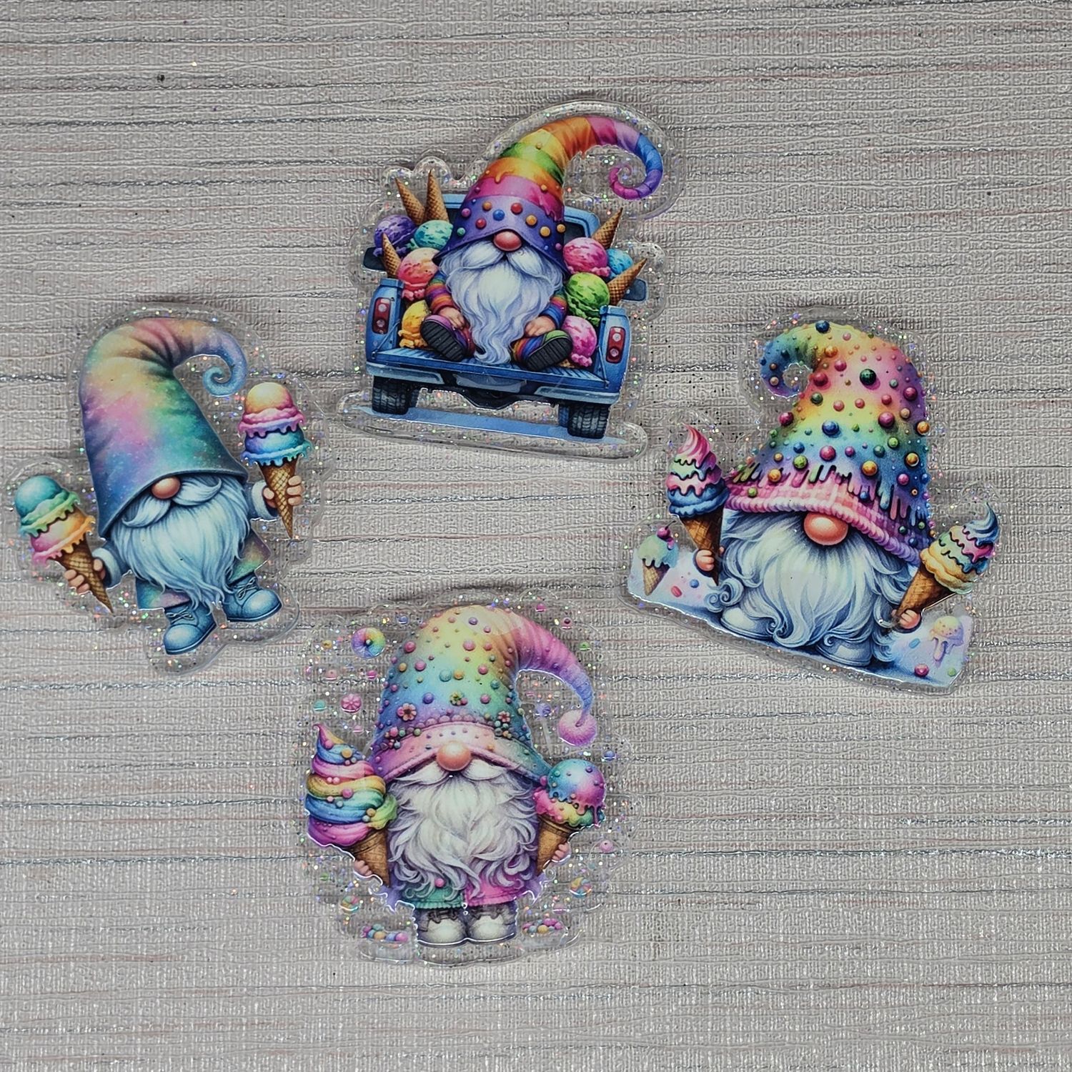Cover Minder "Pastel Gnomes"