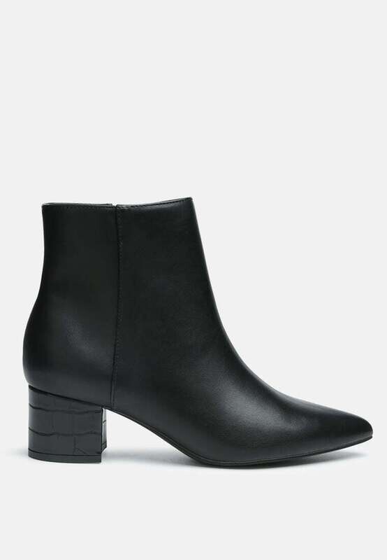 thalia black sleek boots