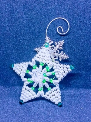 Tembleque Mode 2022 - Tree ornaments - Green and White