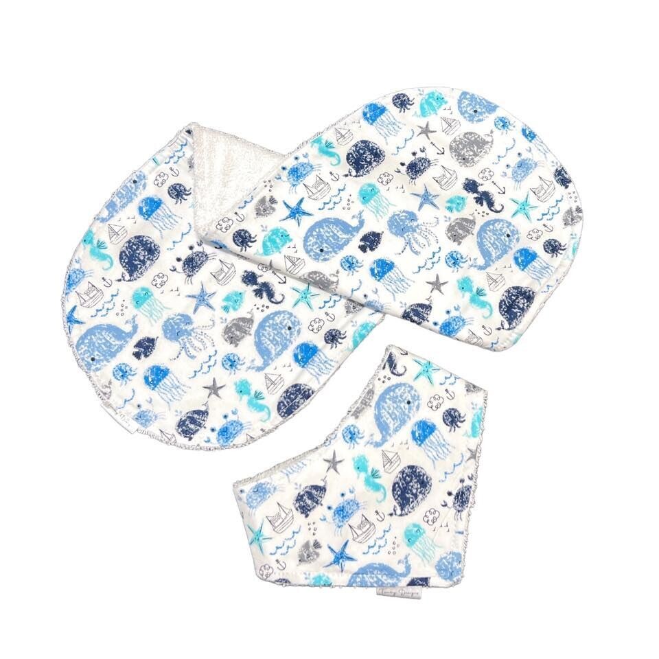 Bib & Burp Set 43