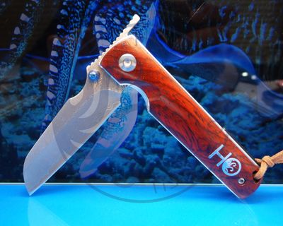 Resilient Ranger Taschenmesser mit 76-lagigem Damaststahl mit VG-10 Core, exklusivem Palisander-Griff / Rosenholz