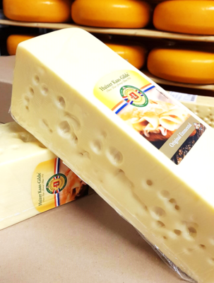 Cheese Emmental (mild) - Huizer Kaas Holland / Kg