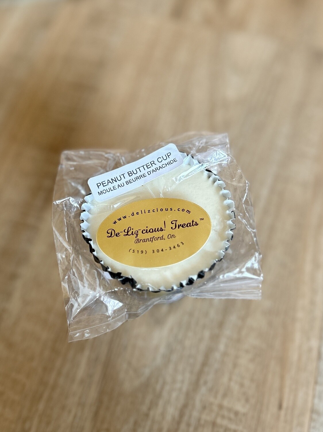 De-Liz-cious! Treats - White Chocolate Jumbo Peanut Butter Cup