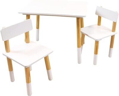 Ensemble table et deux chaises blanches en bois