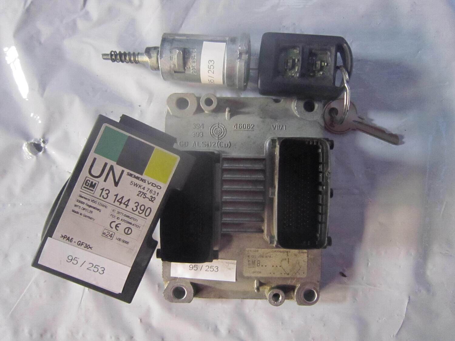 95-253 Kit Motore Opel 0 261 208 670 0261208670 13144390 1039S06866 5WK4 7631 CHIAVE OPEL Benzina MERIVA