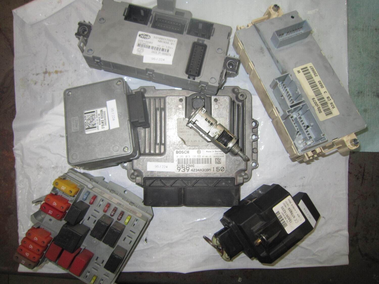 95-224 Kit Motore Alfa Romeo / Fiat / Lancia 0281013138  51812906 1560616200 NTR939  NBS939 50510080 50510079 50508214 Diesel 159 1.9
