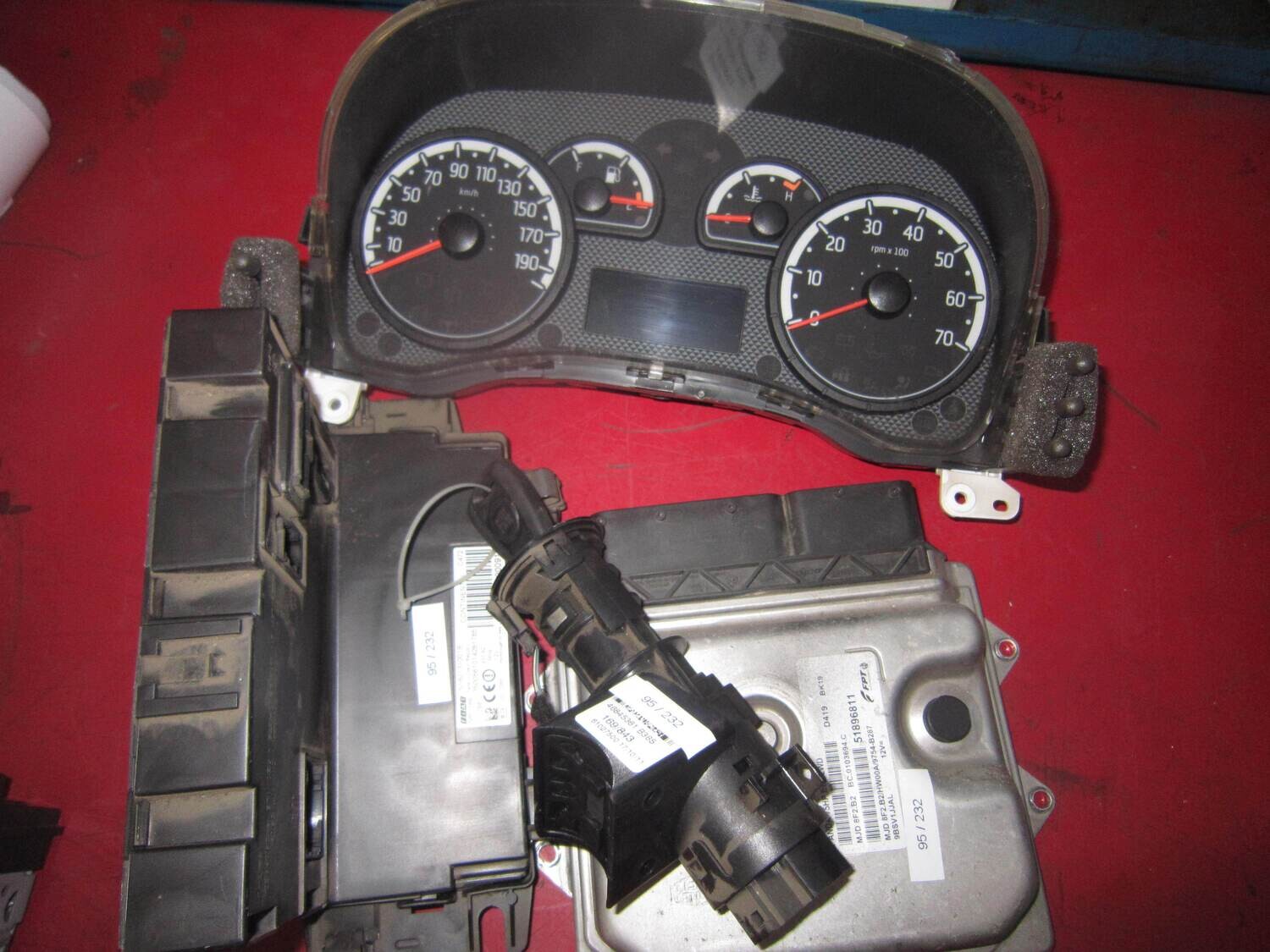95-232 Kit Motore Alfa Romeo / Fiat / Lancia 51896811 MJD 8F2.B2 MJD8F2B2 51900918   S180131001B 555000460104   51885379 61027500 46845361  169/843 Diesel PANDA 1.3
