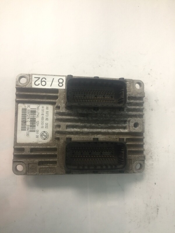 8-92 Centralina Motore Magneti Marelli  51847330 BC.0097274.C BC0097274C   IAW 5SF3.M2 IAW5SF3M2   ALFA ROMEO / FIAT / LANCIA  PUNTO 1.4