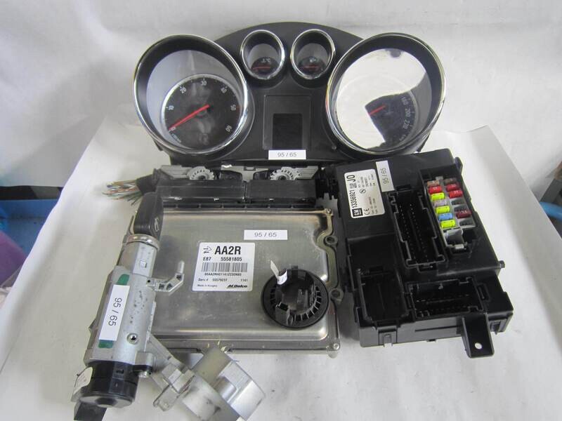 95-65 Kit Motore Opel 55581805 13356921 13346208 20939745 133308436 Diesel MERIVA da ricodificare 1.7