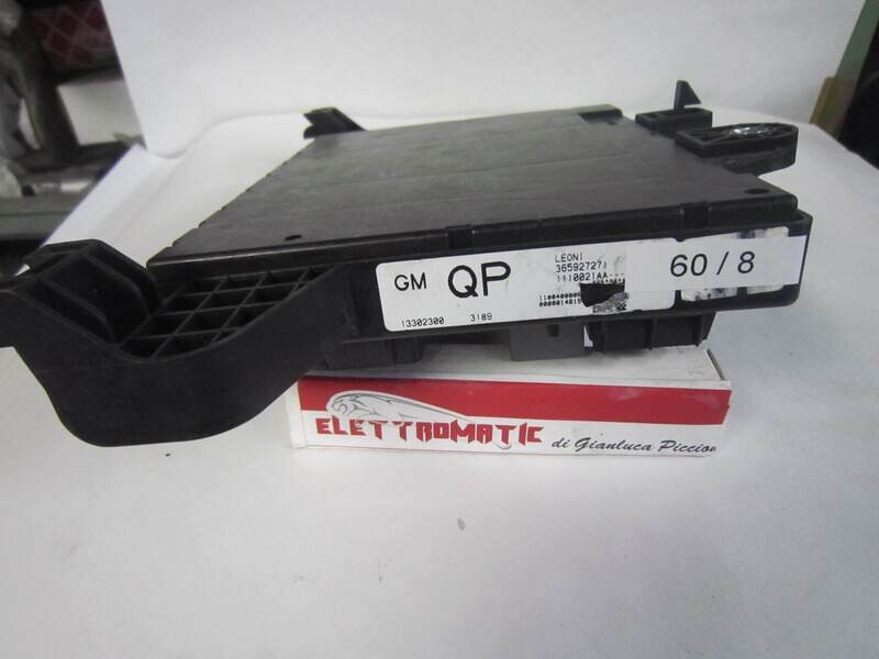 60-8 Scatola Fusibili GM  36592727 002AA  13302300 13302300     OPEL  ASTRA 1.4 B 6M 103KW