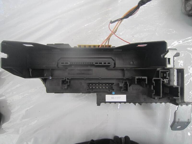 60-177 Scatola Fusibili Mercedes 168 298 168298 167 0660     MERCEDES GENERICA CLASSE C