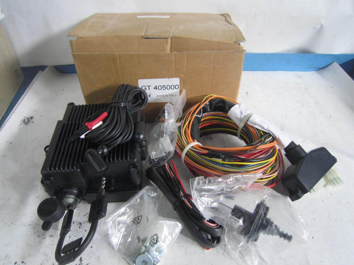 70-85 Kit Sistema Antifurto GM  GT405000