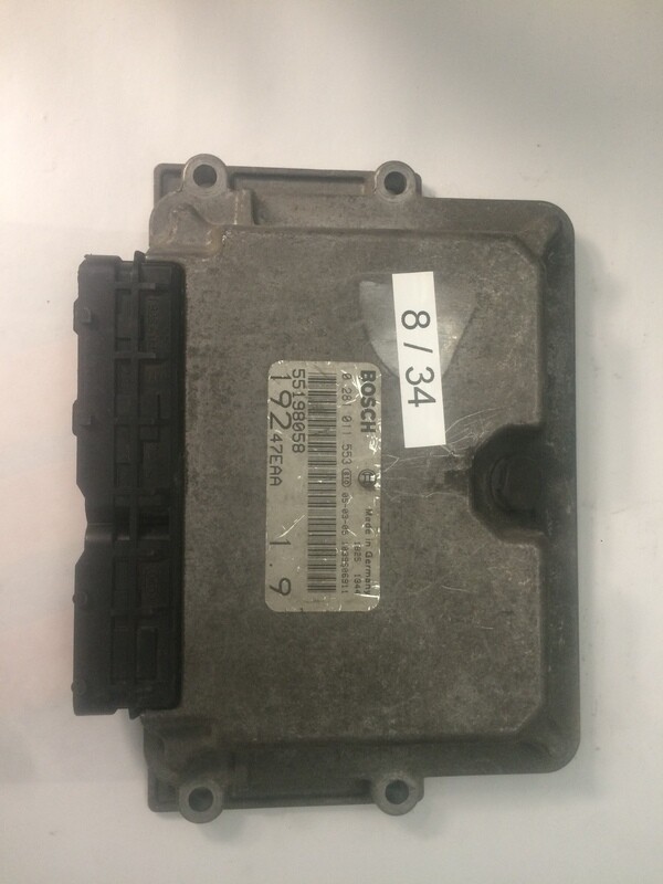 8-34 Centralina Motore Bosch 0281011553 0 281 011 553 55198058  1039S06911      ALFA ROMEO / FIAT / LANCIA  STILO_ 1.9_ JTD
