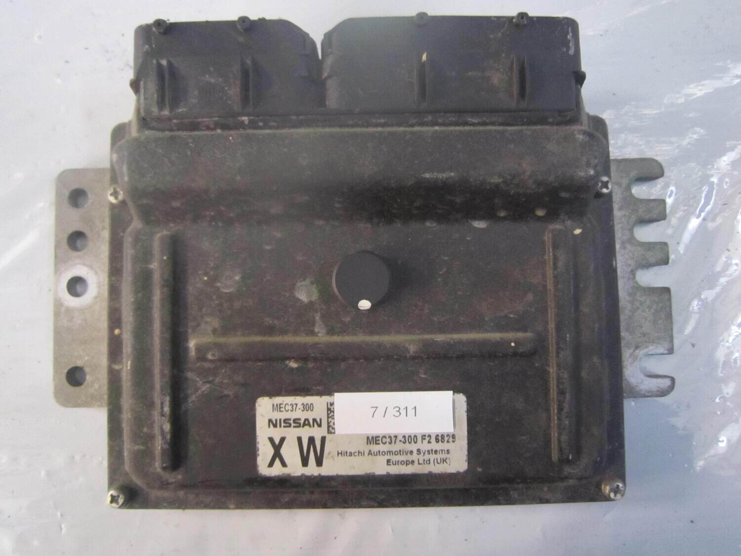 7-311 Centralina Motore Hitachi MEC37-300 MEC37300 MEC37-300 F2 6829 X W   NISSAN BENZINA MICRA