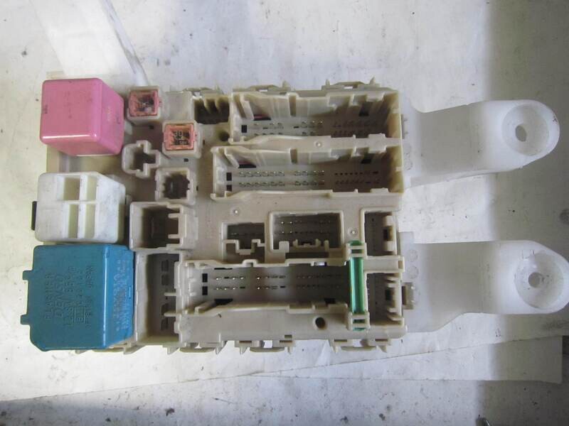50-251 Body Computer Denso 82730-0F052-A 827300F052A 3236-12A05 323612A05 TOYOTA Benzina VERSO