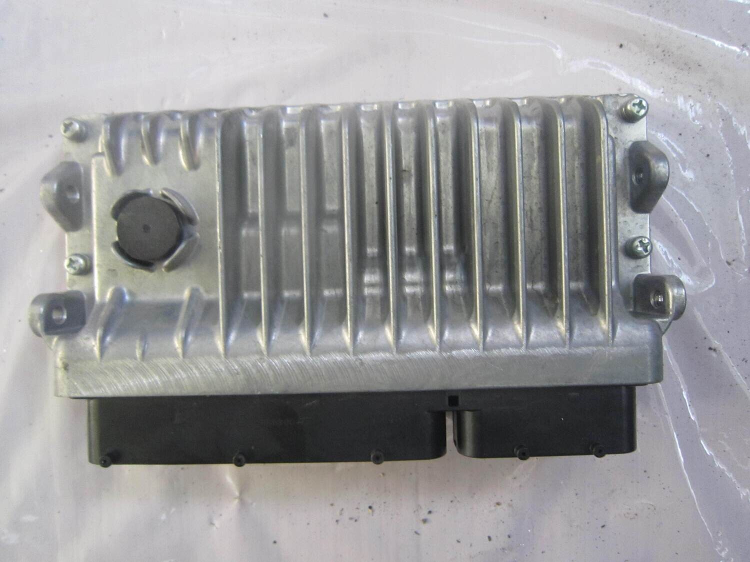 6-133 Centralina Motore Denso 89661-0DT20 896610DT20 MB275600-2781 MB2756002781 TOYOTA Ibrida YARIS 1.5