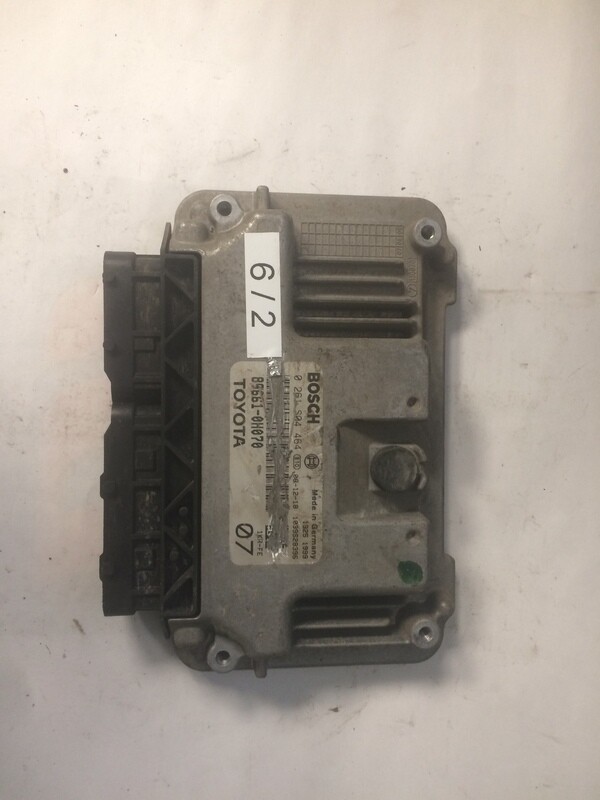 6-2 Centralina Motore Bosch 0261S04464 896610H070 1039S28396 TOYOTA  AYGO 1.0