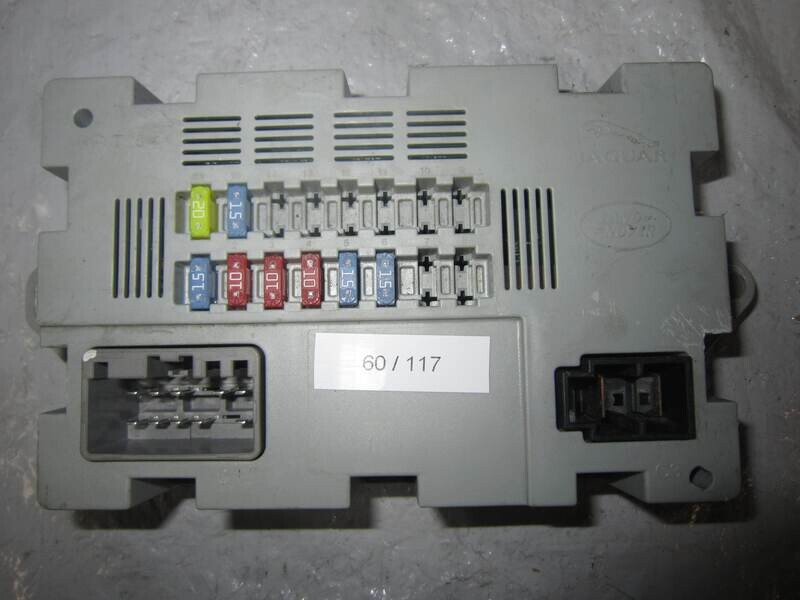 60-117 SCATOLA FUSIBILI LAND ROVER QRB ETYAA QRBETYAA CPLA-14Q073-AA CPLA14Q073AA 7370-7520 SW 7173-9084 EVOQUE